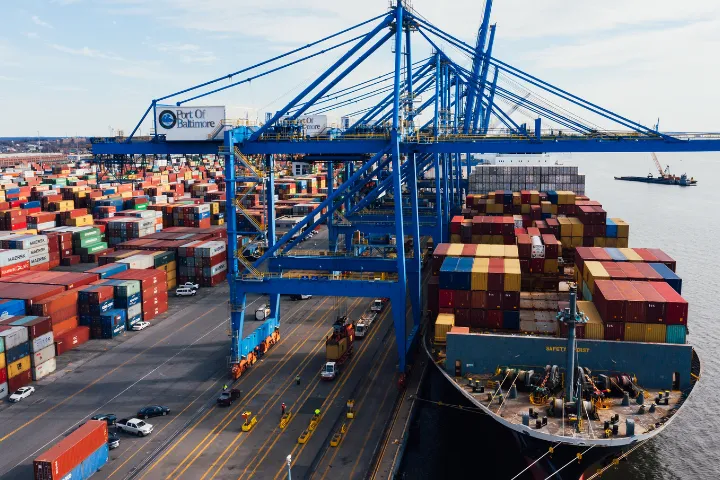 Logistics & Warehousing